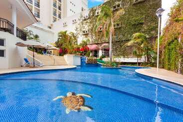 هتل Ramada Plaza By Wyndham Veracruz Boca Del Rio