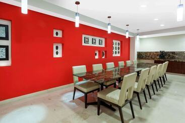 هتل Ramada Plaza By Wyndham Veracruz Boca Del Rio