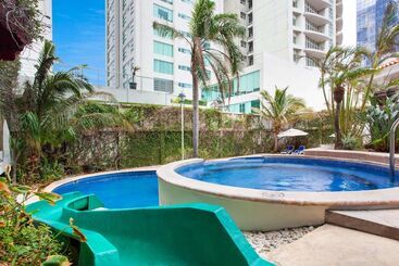 هتل Ramada Plaza By Wyndham Veracruz Boca Del Rio