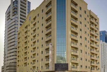 هتل Ramee Palace