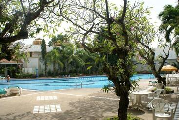 هتل Royal Twins Palace