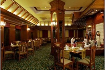 هتل Vivanta Ernakulam, Marine Drive
