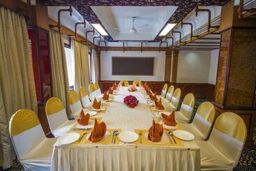 هتل The Renai Cochin