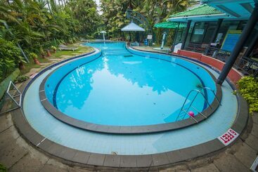 هتل The Renai Cochin