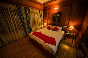 هتل The Renai Cochin