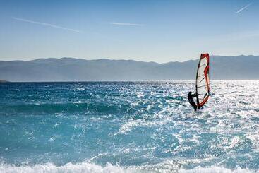 هتل Valamar Villa Adria