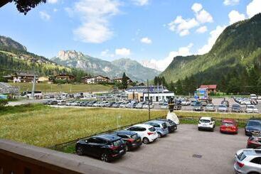 هتل X Alp