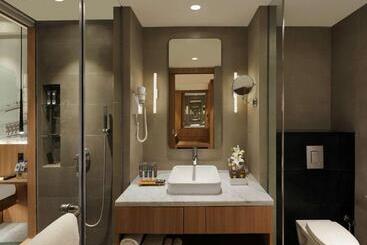 Novotel Mumbai Juhu Beach