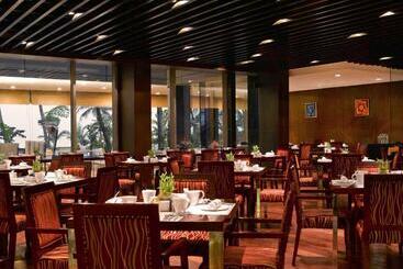 Novotel Mumbai Juhu Beach