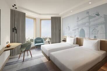 Novotel Mumbai Juhu Beach