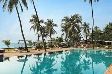 Novotel Mumbai Juhu Beach