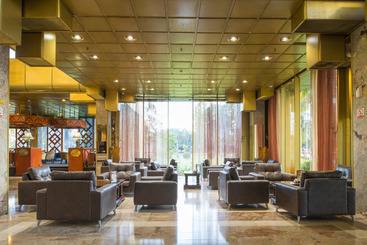 Rainbow Towers Hotel And Conference Centre