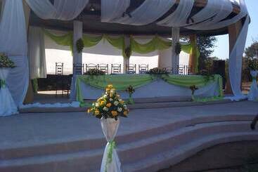 استراحتگاه Kaazmein Lodge