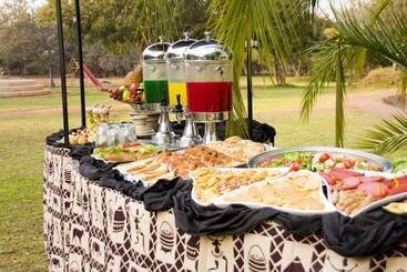 استراحتگاه Kaazmein Lodge