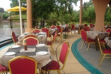 استراحتگاه Kaazmein Lodge
