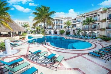 استراحتگاه Wyndham Alltra Playa Del Carmen Adults Only All Inclusive