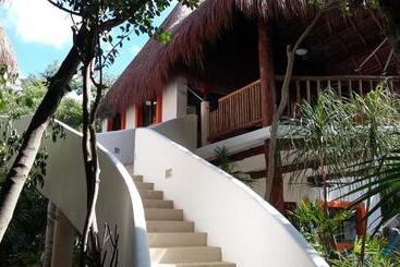 Riviera Maya Suites