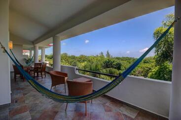 Riviera Maya Suites