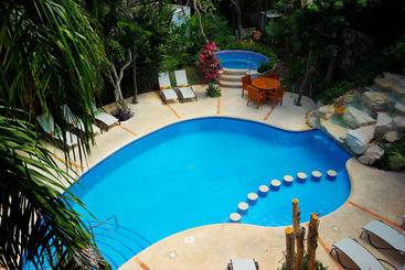 Riviera Maya Suites