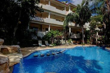 Riviera Maya Suites