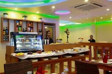 هتل Season Holidays At Hulhumale