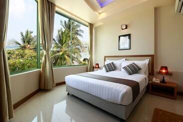 هتل Season Holidays At Hulhumale