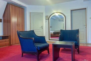 هتل Villa Vodno