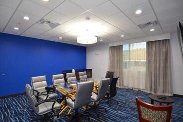 هتل Glō Best Western Enid Ok Downtown Convention Center