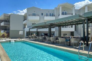 هتل Mare Blue & Suites