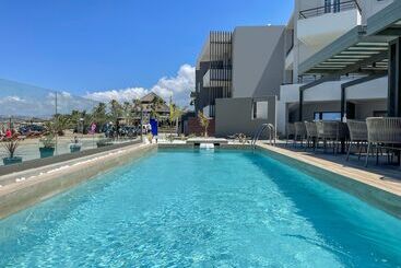 هتل Mare Blue & Suites