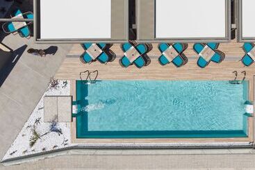 هتل Mare Blue & Suites