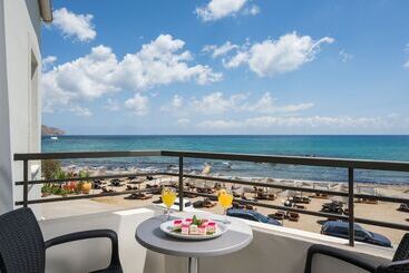 هتل Mare Blue & Suites