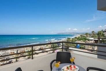 هتل Mare Blue & Suites