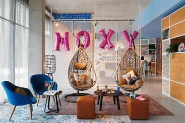 هتل Moxy Sophia Antipolis