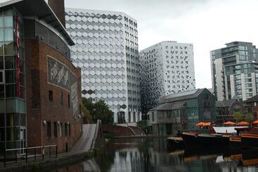 هتل Travelodge Plus Dublin City Centre