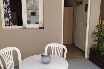 پانسیون Garden Square Inn