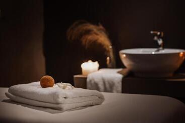 استراحتگاه Azur Retreat
