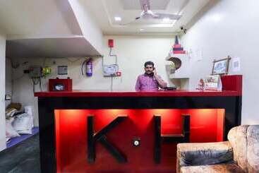 هتل Goroomgo Kabir Charbagh Lucknow