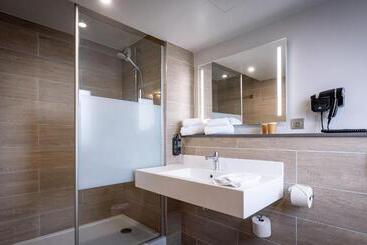 هتل Ibis Styles Valenciennes Petite Foret