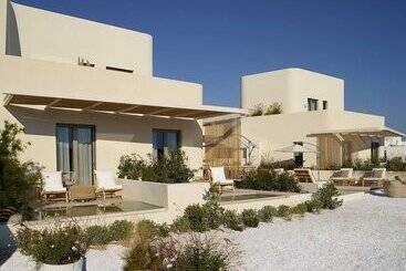 هتل White Pebble Suites