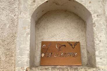 펜션 Domaine De La Vaudourière
