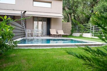 Scarabeo Hotel & Villas Parga