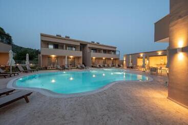 Scarabeo Hotel & Villas Parga