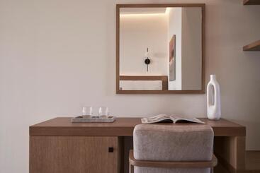 هتل Celestial All Suites