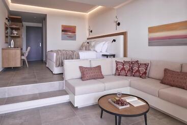 هتل Celestial All Suites