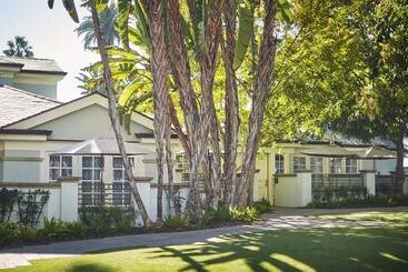 هتل Fairmont Miramar Bungalows