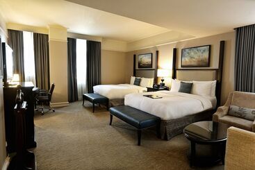 هتل The Fairmont Palliser Gold Experience