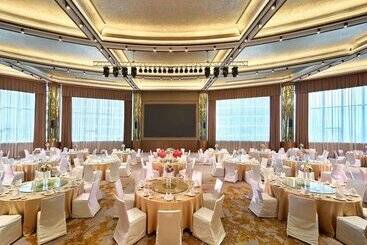 هتل Wyndham Grand Plaza Royale Shuangyue Bay