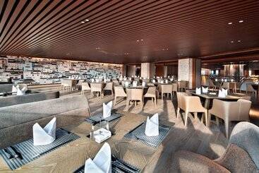 هتل Wyndham Grand Plaza Royale Shuangyue Bay