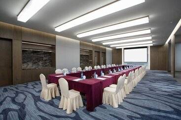 هتل Wyndham Zhangshu